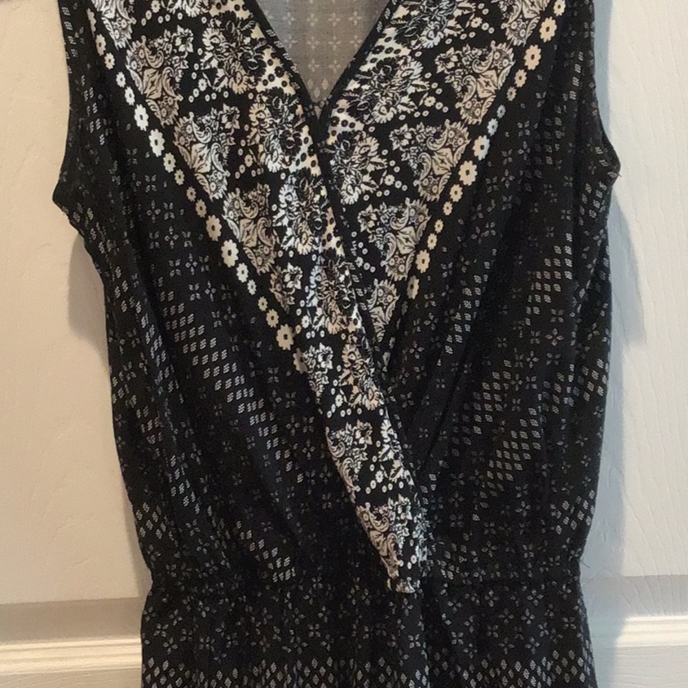 Mossimo Supply Romper EUC - Picture 4 of 4